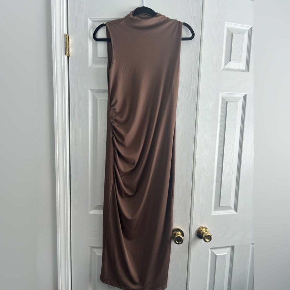 Elegant Brown Maxi Dress